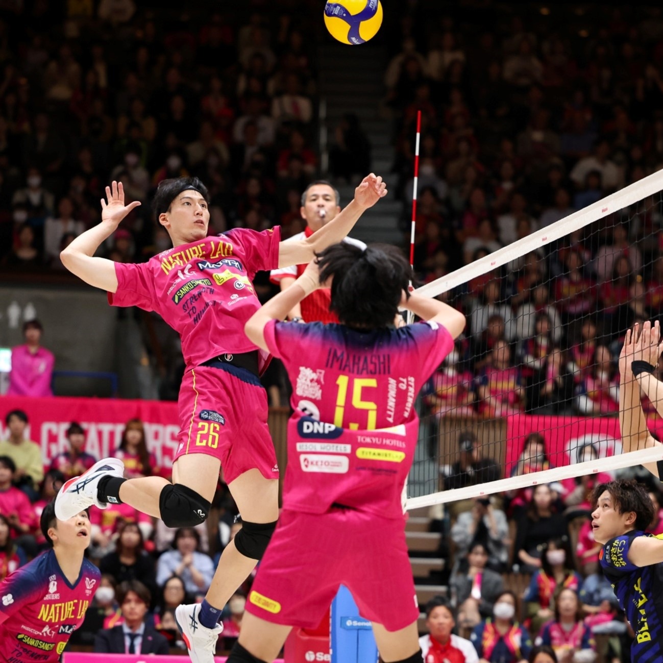 圣路易斯红雀队皮斯科蒂在同一局比赛中被球砸中三次